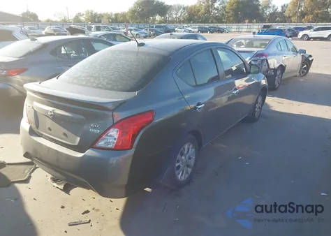 2017 Nissan Versa 1.6 Sv z USA, uszkodzony, nr VIN 3N1CN7AP4HL821395